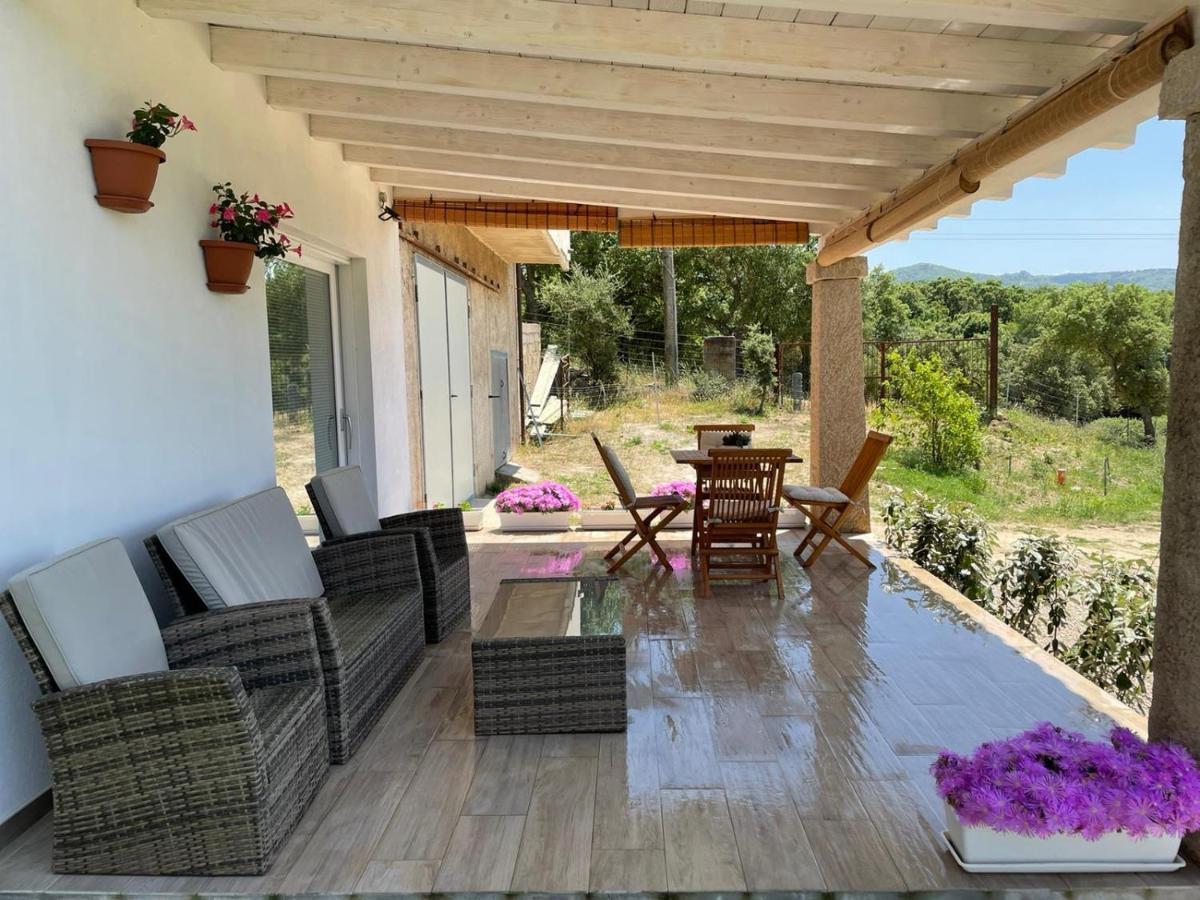Elegant Country Open Space Deluxe Tenuta Piredu -Monti-Olbia ภายนอก รูปภาพ